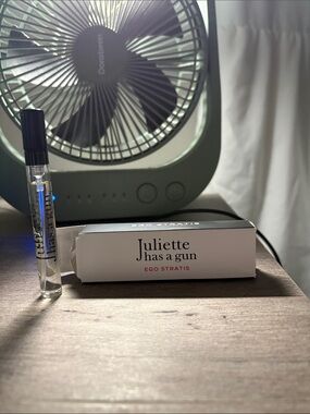 Juliette has a gun perfume sample, 5 ml